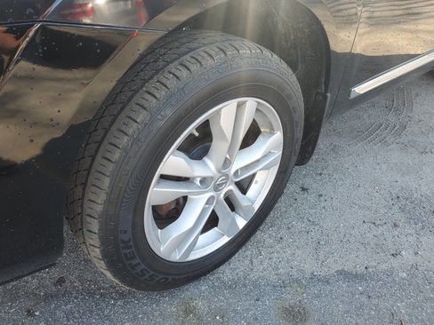 Used 2013 Nissan Rogue SV w/ Premium Pkg image 21