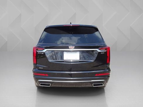 Used 2025 Cadillac XT6 Premium Luxury image 4
