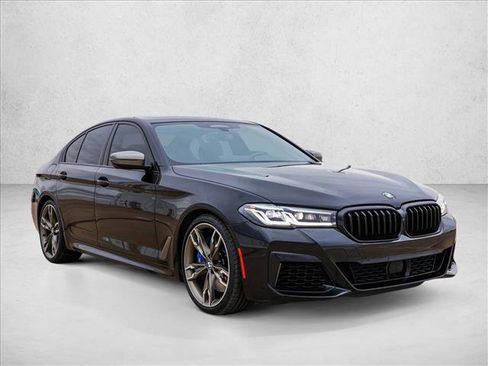 Used 2023 BMW M550i xDrive w/ Executive Package image 3