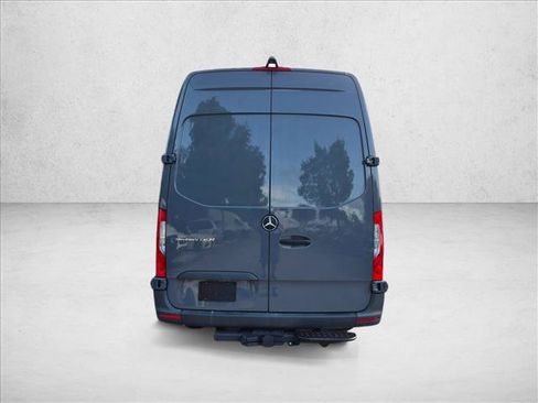 Used 2024 Mercedes-Benz eSprinter 170 Cargo image 6