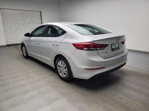 Used 2018 Hyundai Elantra SE FWD image 5