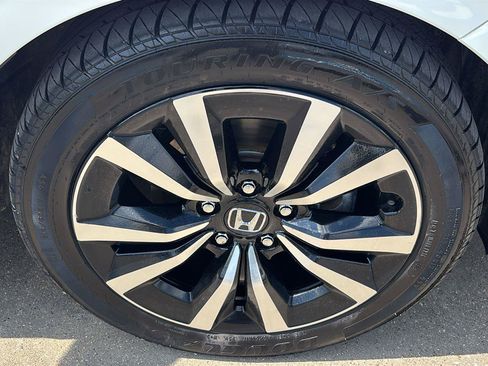 Used 2023 Honda Civic EX image 10