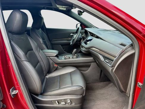 Used 2023 Cadillac XT4 Sport FWD image 15
