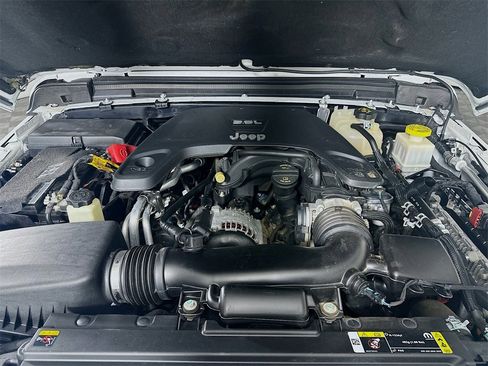 Used 2021 Jeep Gladiator Rubicon image 30