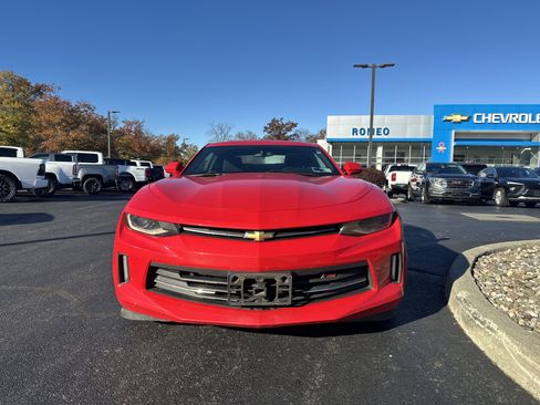 Used 2016 Chevrolet Camaro LT w/ RS Package image 2
