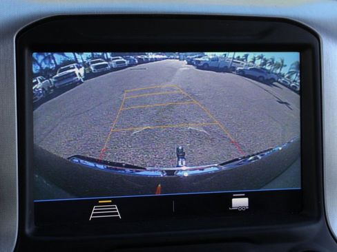 Used 2021 GMC Sierra 3500 SLE w/ SLE Value Package image 25