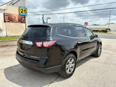 Used 2016 Chevrolet Traverse LT AWD/4WD image 8