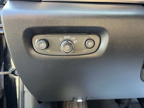 Used 2019 Chevrolet Traverse High Country image 22