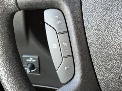 Used 2020 Chevrolet Express 2500 LT w/ LT Preferred Equipment Group image 25