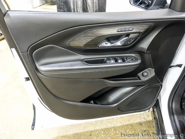 Certified 2024 GMC Terrain SLT FWD image 18