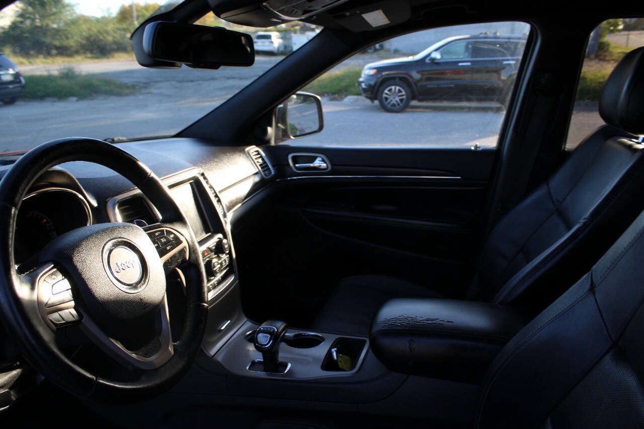 Used 2014 Jeep Grand Cherokee Limited w/ Luxury Group II RWD image 19