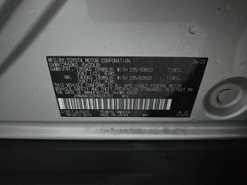 Used 2023 Toyota bZ4X AWD w/ Weather Package image 16