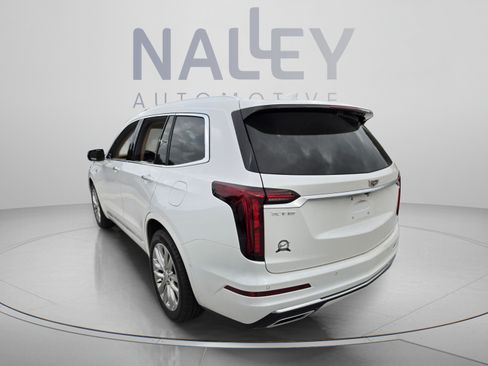Used 2022 Cadillac XT6 Premium Luxury w/ Platinum Package FWD image 3