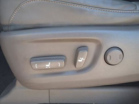 Used 2017 Lexus GX 460 w/ Navigation Package image 13