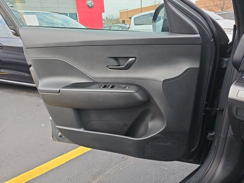 Used 2025 Hyundai Kona SEL image 25