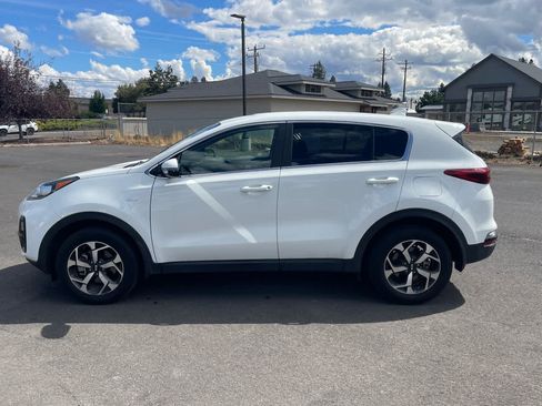 Used 2021 Kia Sportage LX w/ LX AWD Popular Package image 2