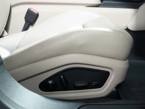 Used 2022 Porsche Taycan image 67