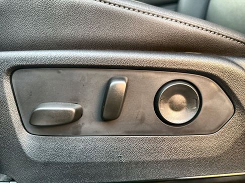 New 2026 GMC Canyon Elevation w/ Convenience Package image 14