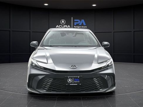 Used 2025 Toyota Camry SE w/ Convenience Package image 24