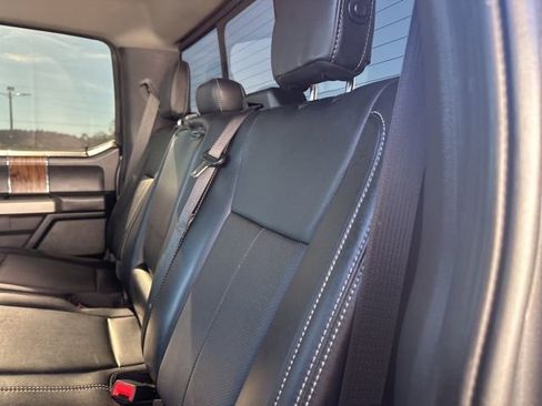 Used 2019 Ford F150 Lariat image 19