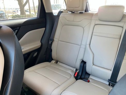 New 2026 Lincoln Corsair Reserve image 19