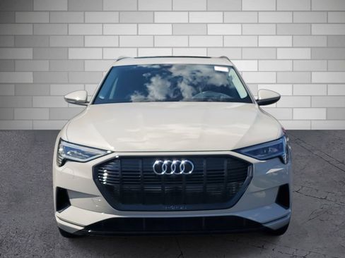 Used 2021 Audi e-tron Prestige image 7