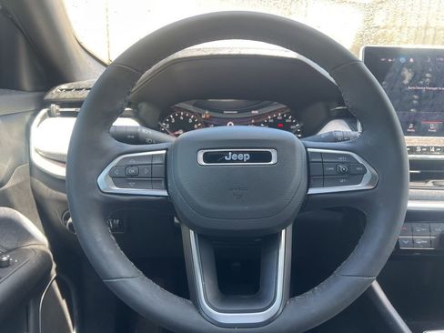 Used 2023 Jeep Compass Latitude w/ Convenience Group AWD/4WD image 14