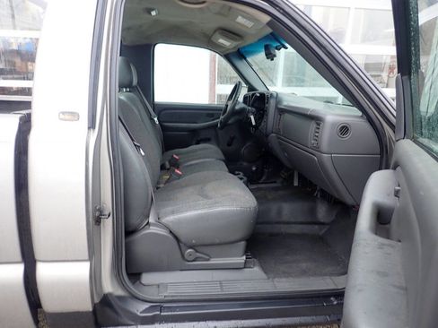 Used 2003 Chevrolet Silverado 1500 W/T image 16