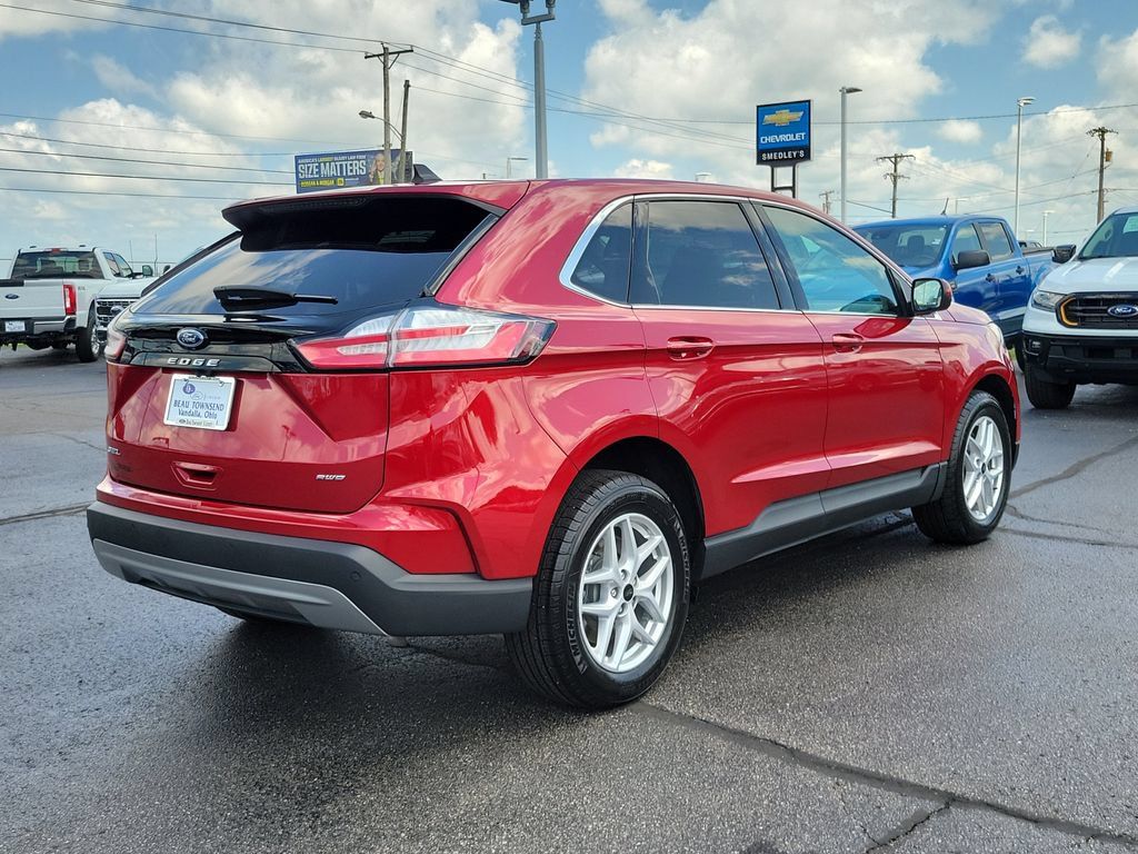 Certified 2024 Ford Edge SEL w/ Convenience Package AWD/4WD image 4