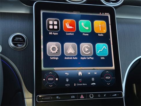 Certified 2025 Mercedes-Benz GLC 300 image 22