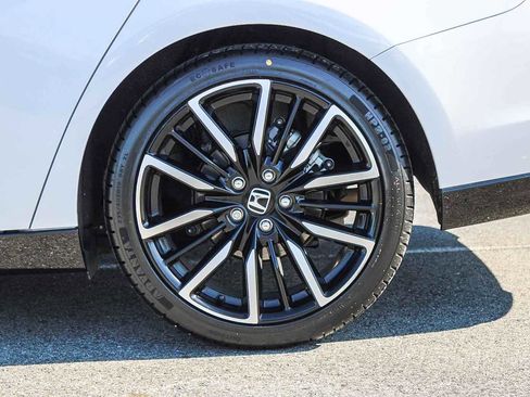 Certified 2024 Honda Accord Touring image 10