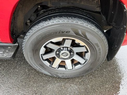 Used 2020 Toyota 4Runner TRD Off-Road Premium image 11