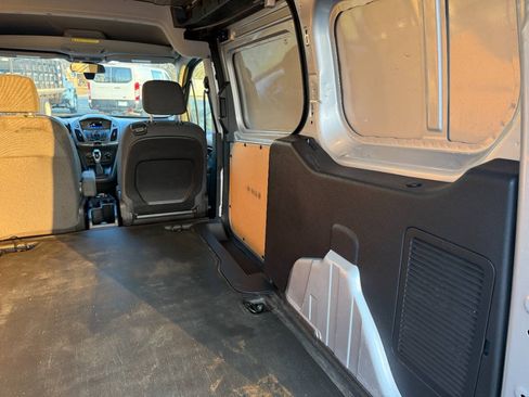 Used 2017 Ford Transit Connect XL FWD image 24