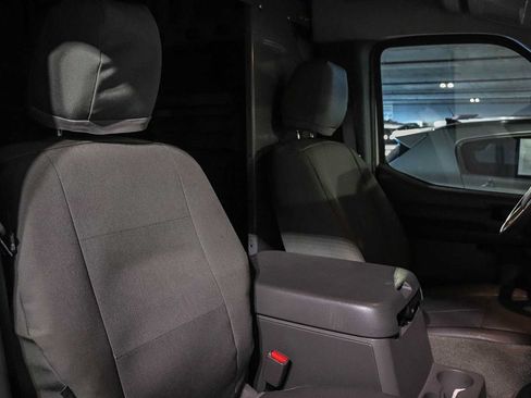 Used 2018 Nissan NV 2500 SV w/ Navigation Package RWD image 20