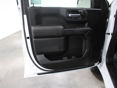 Used 2024 Chevrolet Silverado 1500 Custom image 23