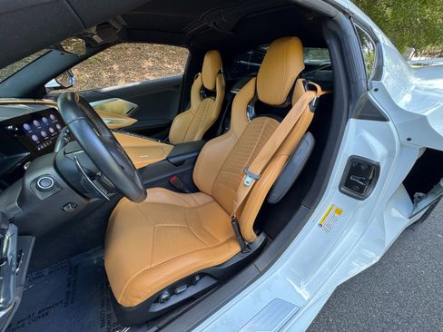 Used 2020 Chevrolet Corvette Stingray Preferred Cpe w/ 2LT Preferred Equipment Group RWD image 29