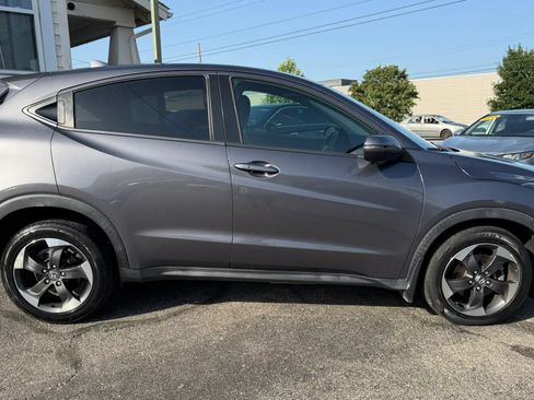Used 2018 Honda HR-V EX image 6