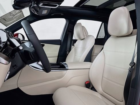 New 2026 Mercedes-Benz GLC 300 GLC 300 image 16