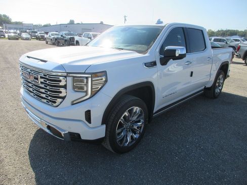 New 2026 GMC Sierra 1500 Denali w/ Denali Reserve Package AWD/4WD image 10