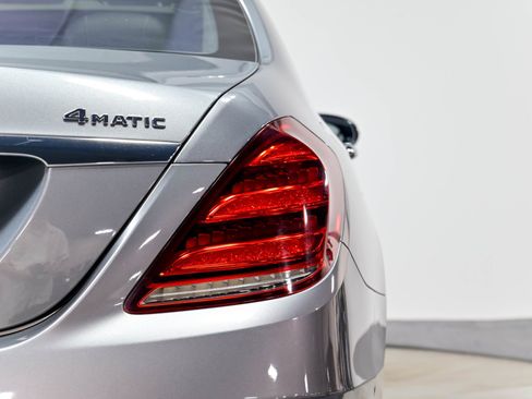 Used 2019 Mercedes-Benz S 560 4MATIC Sedan w/ Premium Package image 60