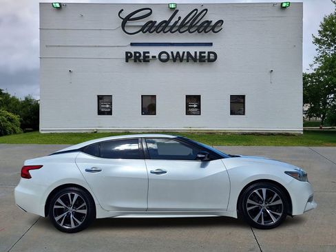 Used 2016 Nissan Maxima Platinum image 2
