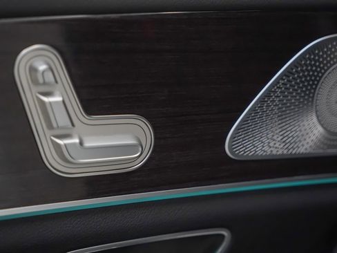 Used 2020 Mercedes-Benz GLE 350 4MATIC image 16