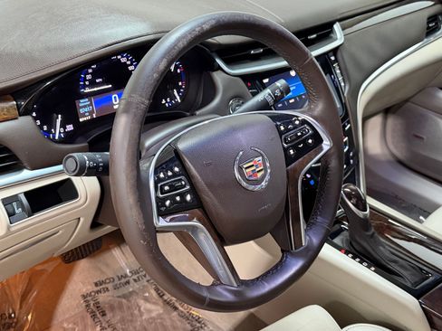 Used 2014 Cadillac XTS Luxury w/ Driver Awareness Package FWD image 3