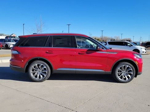 New 2026 Lincoln Aviator Reserve w/ Luxury Package AWD/4WD image 2
