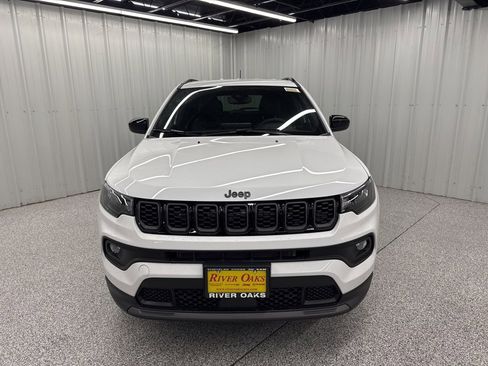 New 2026 Jeep Compass Latitude image 2