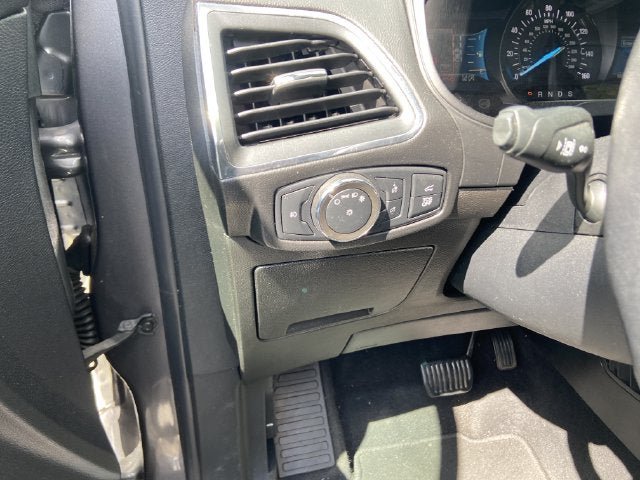 Used 2022 Ford Edge Titanium AWD/4WD image 15