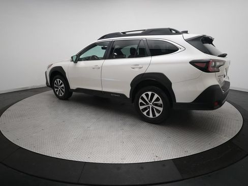 Used 2025 Subaru Outback Premium AWD/4WD image 34