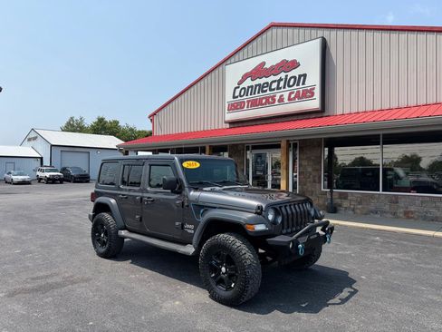 Used 2018 Jeep Wrangler Unlimited Sport S AWD/4WD image 1