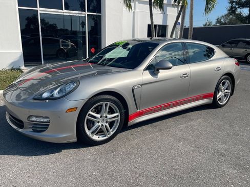 Used 2011 Porsche Panamera 4 image 33