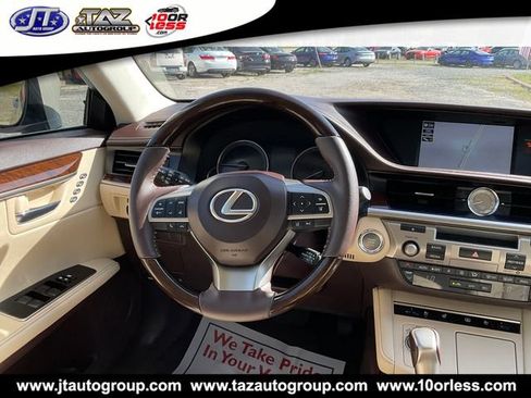 Used 2017 Lexus ES 350 w/ Luxury Package FWD image 18